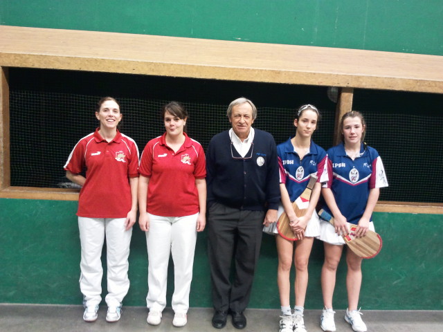 Féminines arbitre Dominique MIGUELGORRY - 95.5 ko