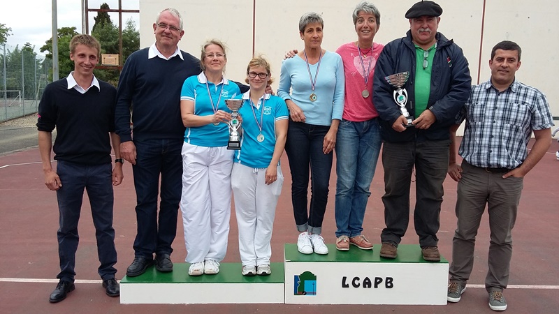 podium 1ère série femmes - 160 ko