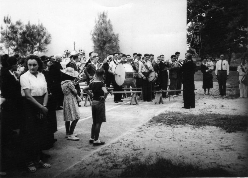 Inauguration du fronton Saint Isidore en 1951 - 75.6 ko